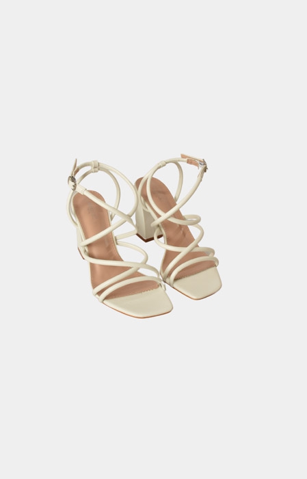 Amy heels white